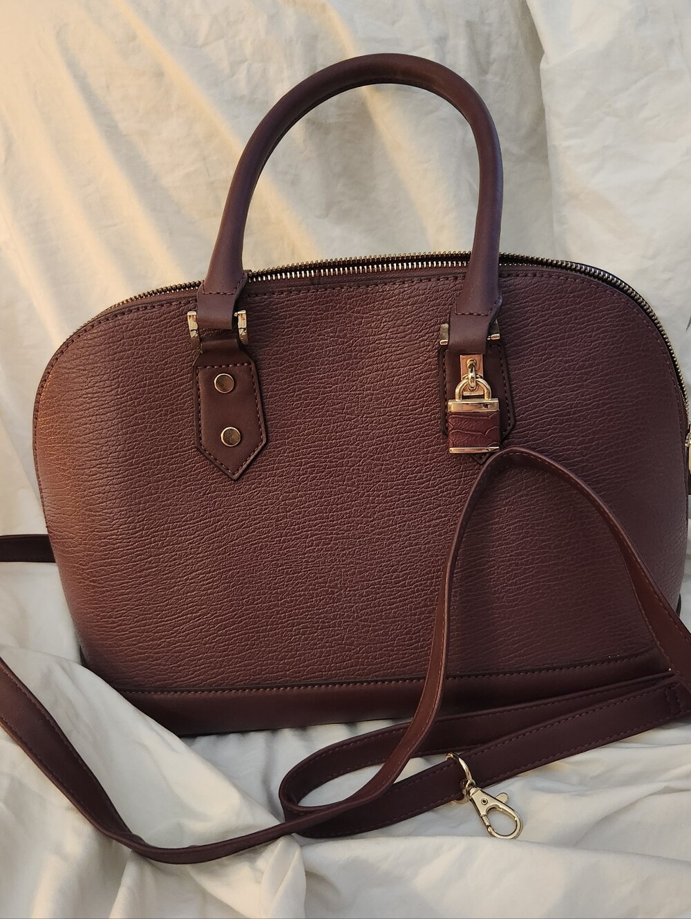 Mossimo Women's Pebbled Satchel Handbag in Burgundy